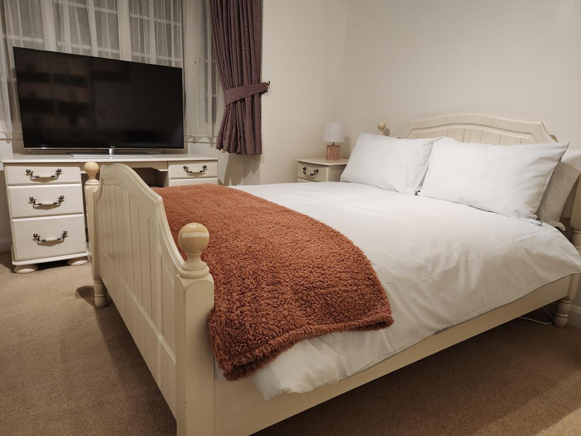 Elmdon House With 4 Spacious Bedrooms To Choose Бірмінгем Екстер'єр фото