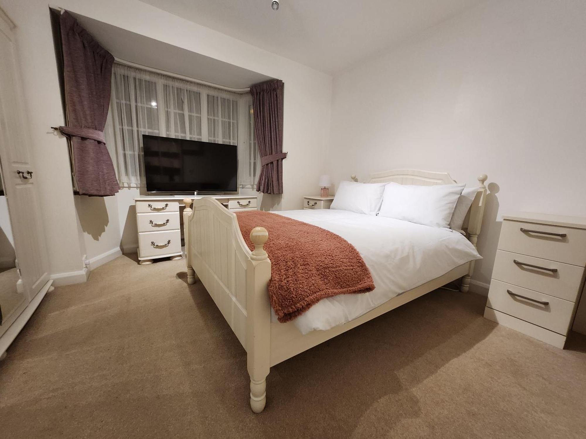 Elmdon House With 4 Spacious Bedrooms To Choose Бірмінгем Екстер'єр фото