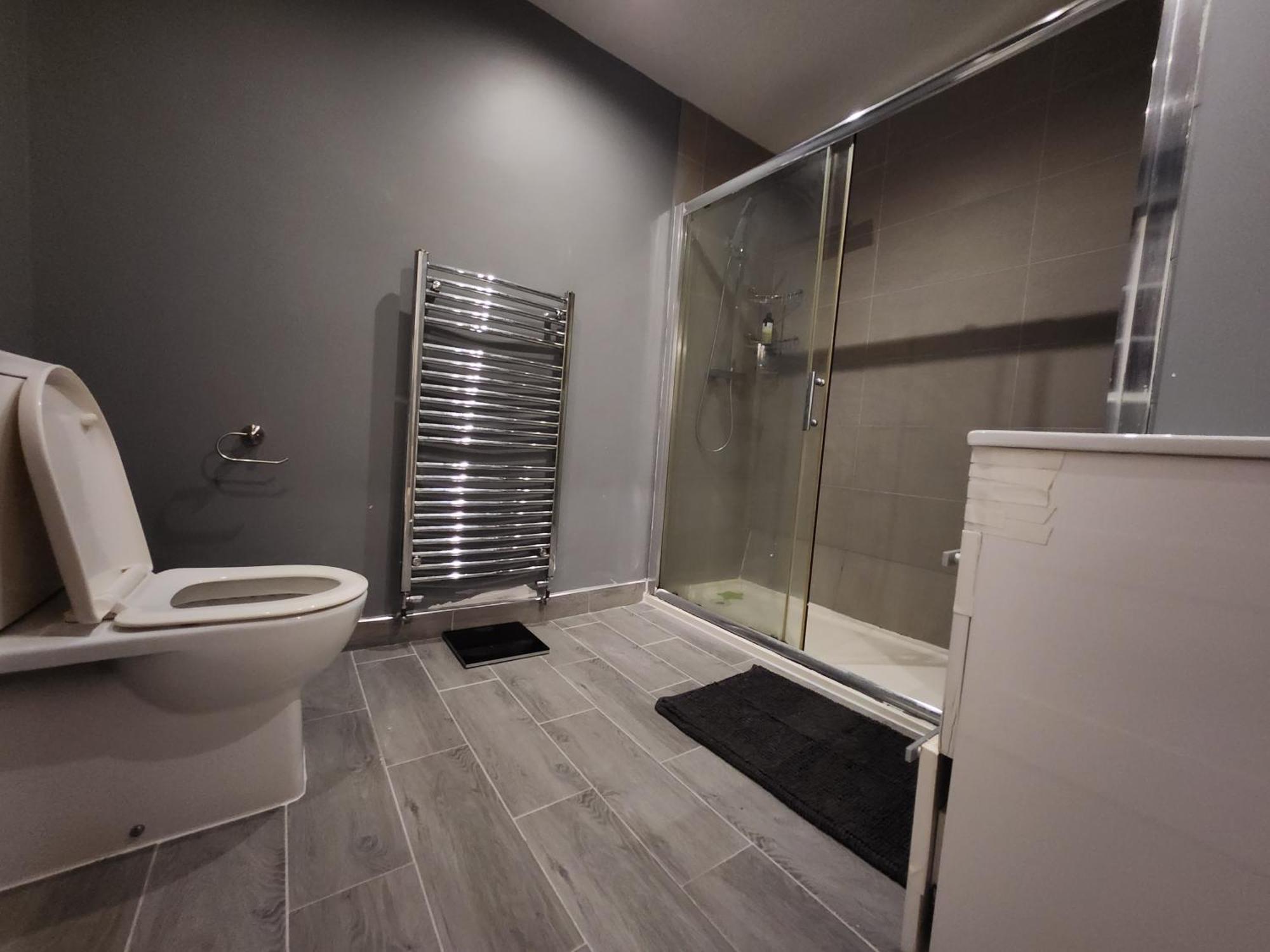 Elmdon House With 4 Spacious Bedrooms To Choose Бірмінгем Екстер'єр фото